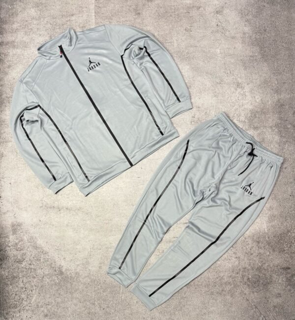 CONJUNTO JORDAN IMPORTADO - Image 3