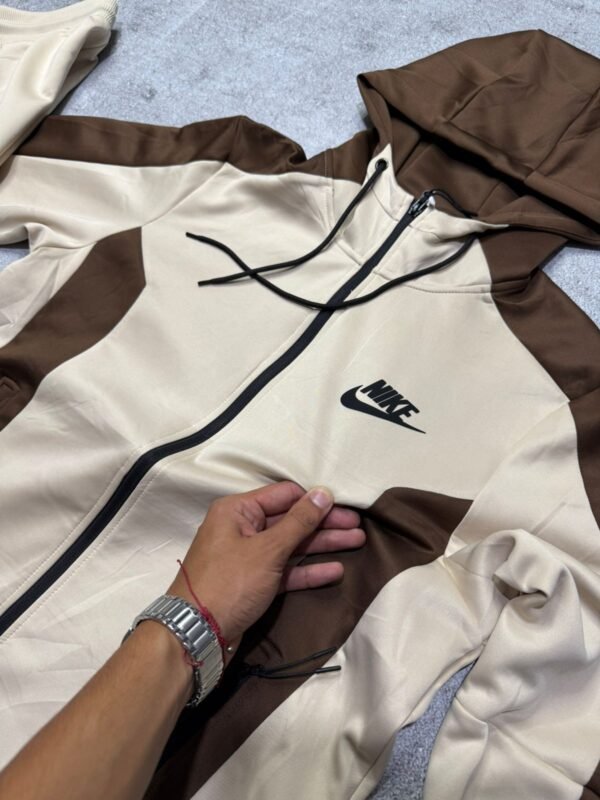 Conjunto Deportivo Nike Importado Logo 3D - Image 3