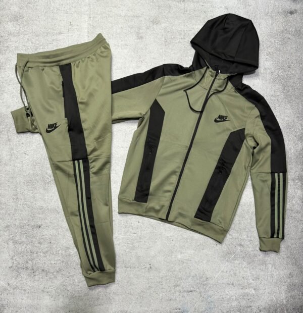 Conjunto Deportivo Nike Importado Logo 3D - Image 5