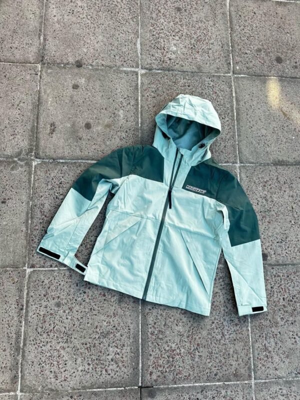 CAMPERA IMPORTADA LACOSTE ✅